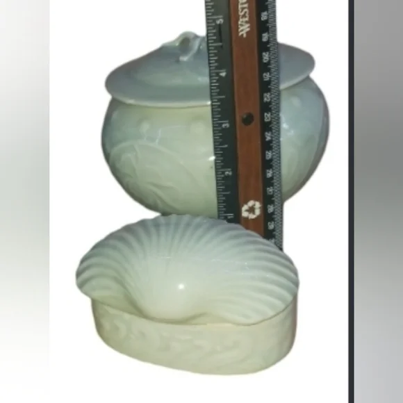 Chinese Celadon Jar Pot Lid Vessel Green Ware Flower Marked Set - Picture 6 of 7